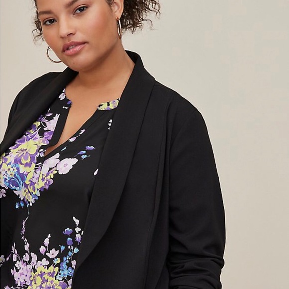 Torrid Studio Crepe Jersey Classic Shawl Collar Blazer - Picture 2 of 11